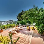 Villa Charming