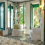 Charming Capri